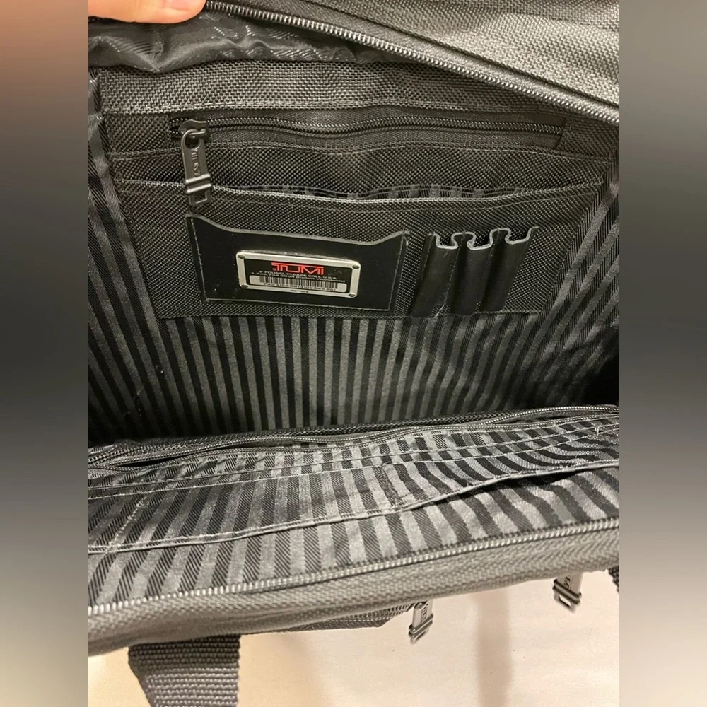 TUMI Alpha 2 T-Pass 17x14 Expandable Laptop Briefcase